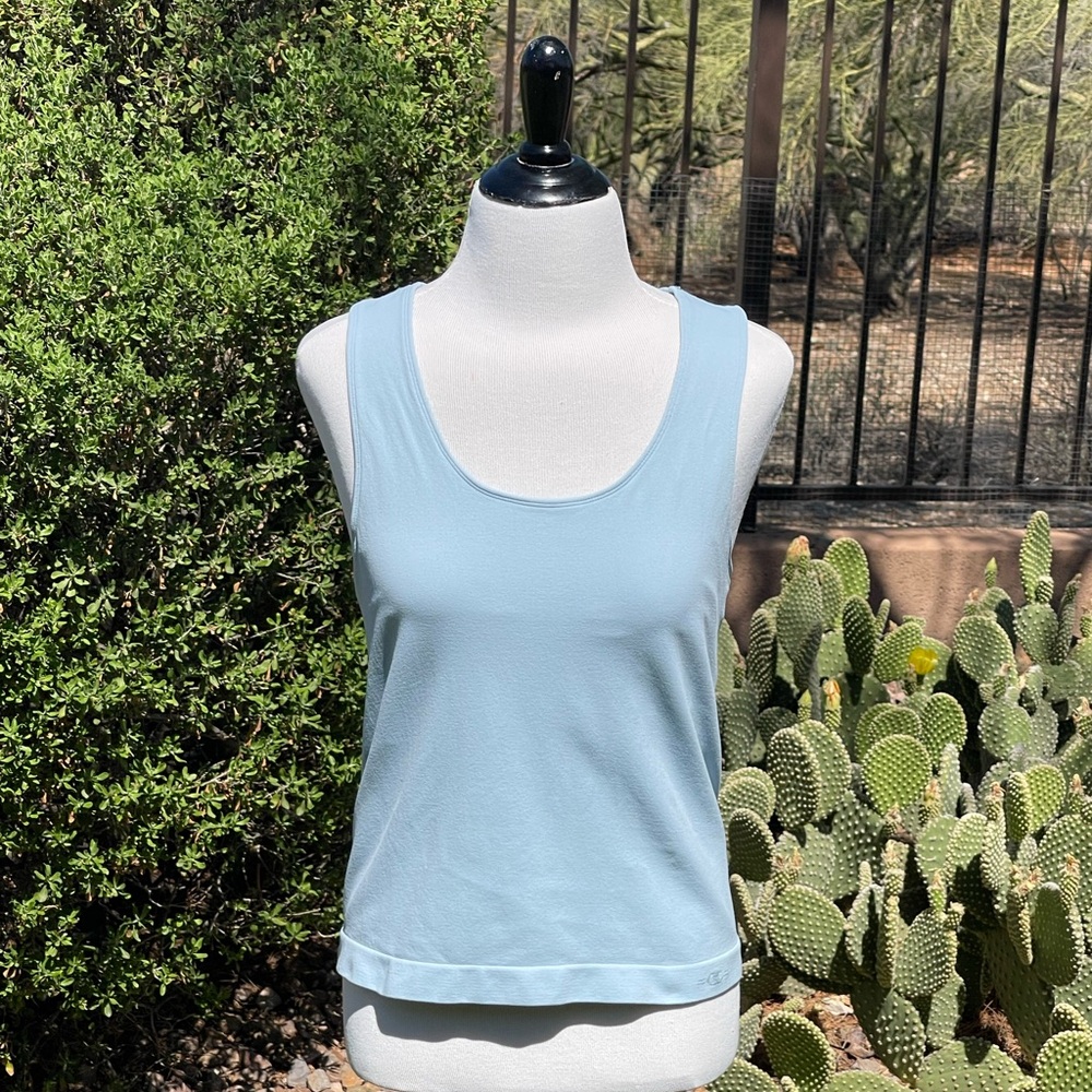 CHAMPION — Women's Athletic Top